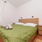 Neda Apartament