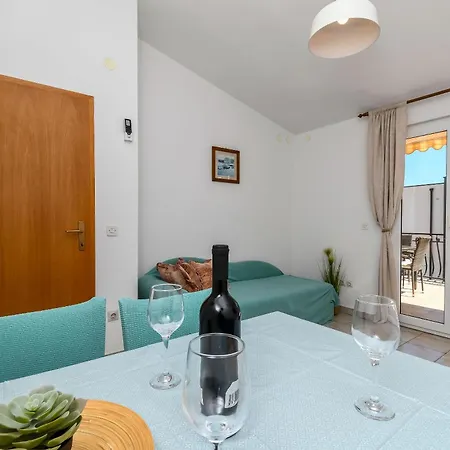 Neda Apartment