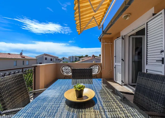 Neda Trogir